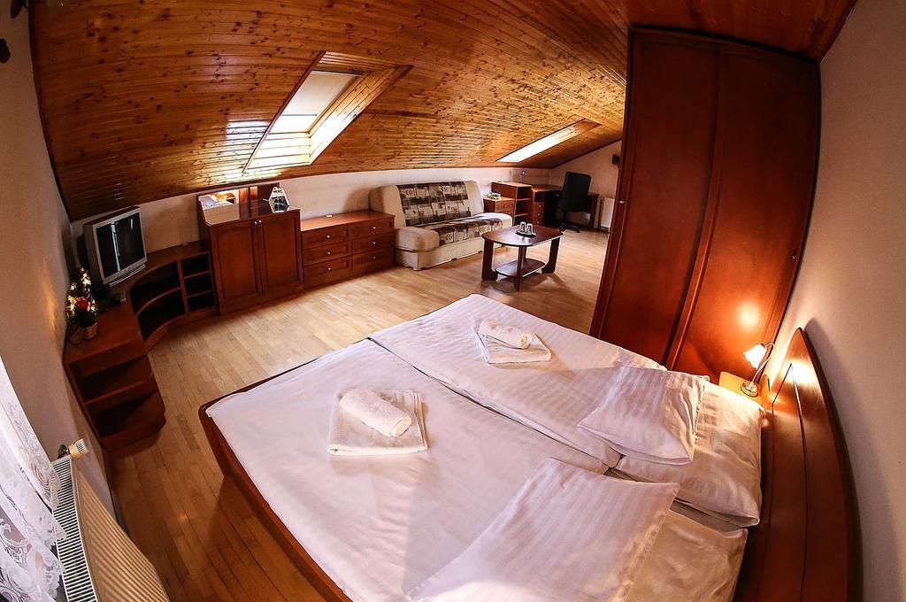 Hotel St.Florian Sturovo Luaran gambar
