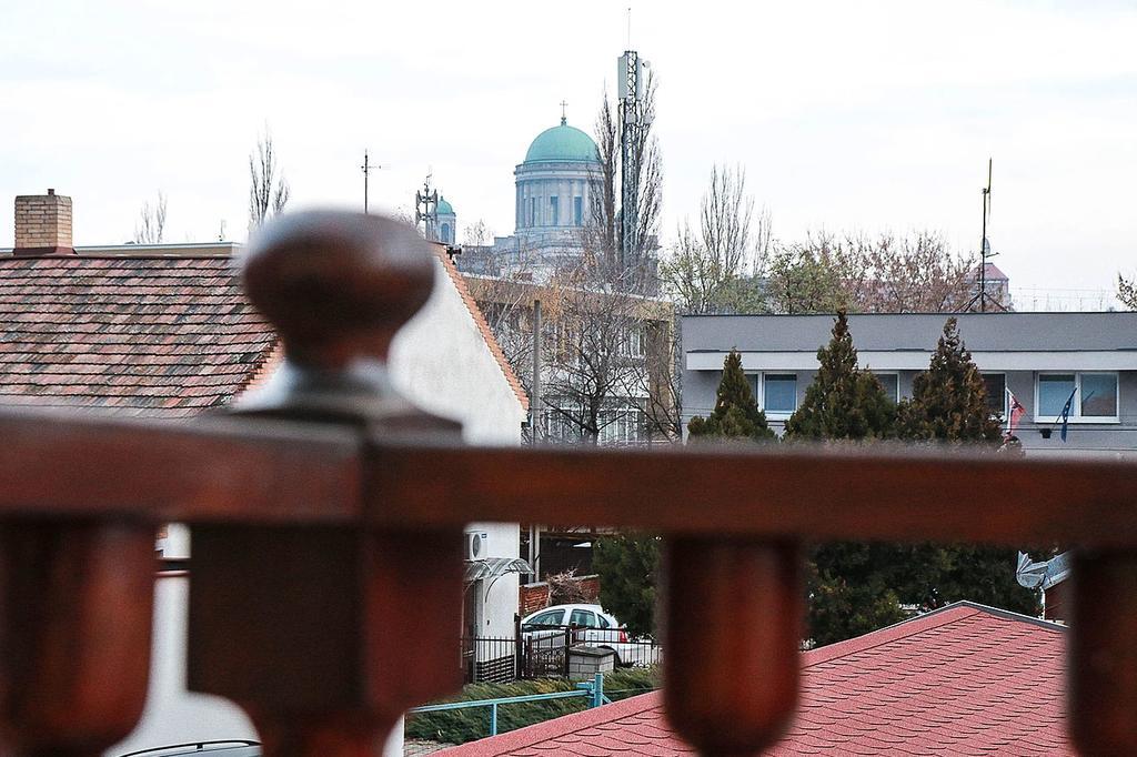 Hotel St.Florian Sturovo Luaran gambar